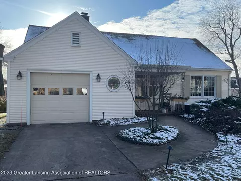 1518 Sunnyside Ave, Lansing, MI 48910