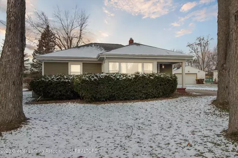 1013 Clark Rd, Lansing, MI 48917