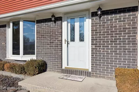 1933 Maple Shade Dr, Williamston, MI 48895 photo 5