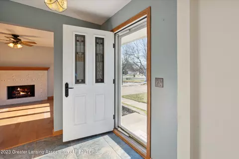 1933 Maple Shade Dr, Williamston, MI 48895 photo 6
