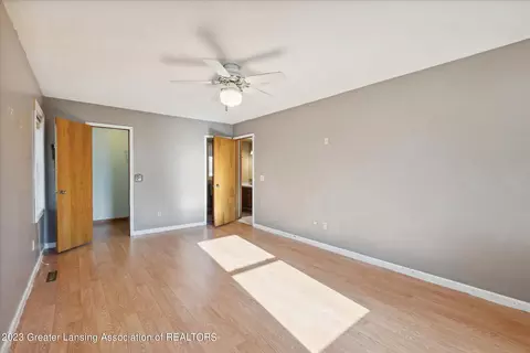 1933 Maple Shade Dr, Williamston, MI 48895 photo 24