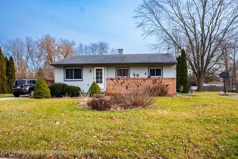 3017 Viking St, Lansing, MI 48911