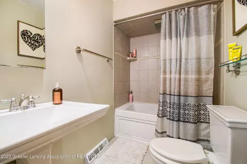 14904 Turner Rd, Dewitt, MI 48820 photo 9