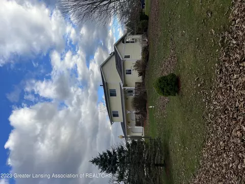 8980 Rossman Hwy, Dimondale, MI 48821
