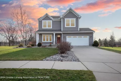 3915 Glade Way, Lansing, MI 48906