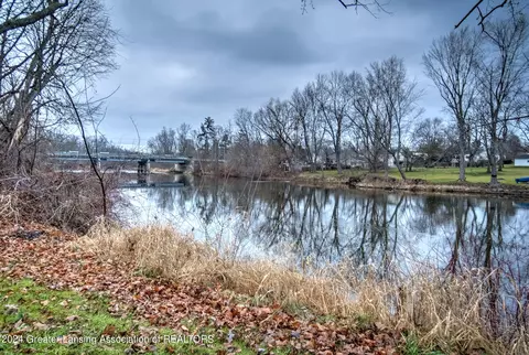 211 E Jefferson St, Dimondale, MI 48821 photo 44
