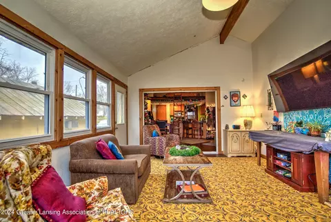 211 E Jefferson St, Dimondale, MI 48821 photo 16