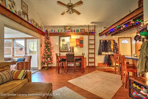 211 E Jefferson St, Dimondale, MI 48821 photo 14