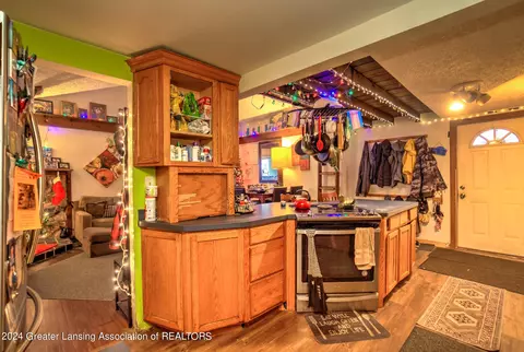 211 E Jefferson St, Dimondale, MI 48821 photo 8