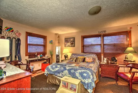 211 E Jefferson St, Dimondale, MI 48821 photo 28