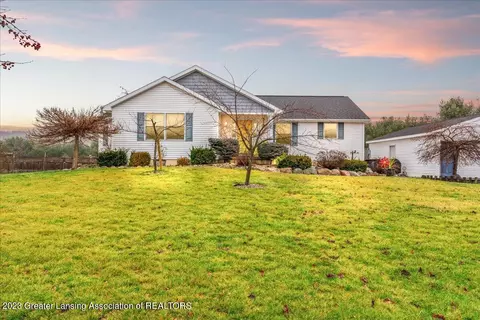 4589 Stone Rd, Onondaga, MI 49264