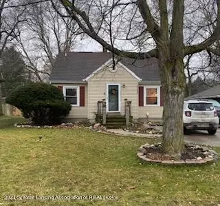 1117 Robins Rd, Lansing, MI 48917