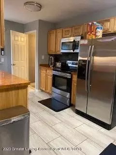 1117 Robins Rd, Lansing, MI 48917 photo 9