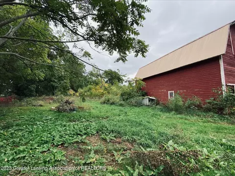 7137 W Hyde Rd, Saint Johns, MI 48879 photo 7