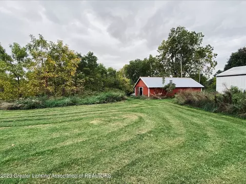 7137 W Hyde Rd, Saint Johns, MI 48879 photo 3