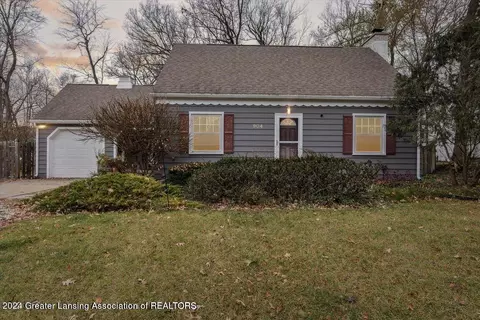 904 Raeburn Rd, Eaton Rapids, MI 48827