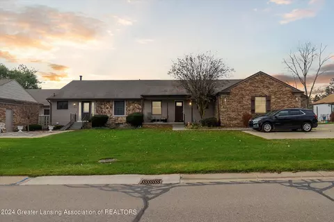509 Red Cedar Blvd, Williamston, MI 48895