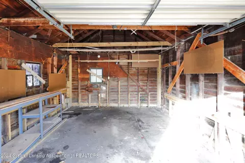 2021 Lyons Ave, Lansing, MI 48910 photo 21