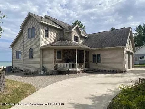 1040 Linden St, Rogers City, MI 49779