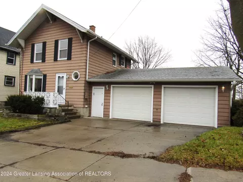 1421 Vine St, Lansing, MI 48912