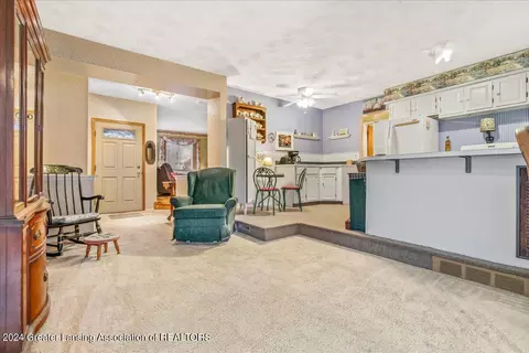 4130 Rivershell Ln, Lansing, MI 48911 photo 9