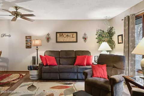 12160 Beardslee Rd, Perry, MI 48872 photo 8