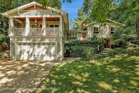 8473 Riverest Dr, Portland, MI 48875