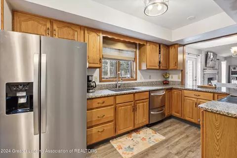 13182 White Pine Dr, Dewitt, MI 48820 photo 10