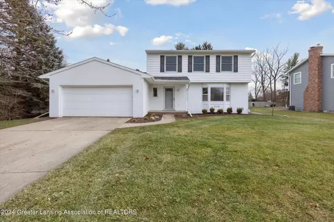 6158 Horizon Dr, East Lansing, MI 48823
