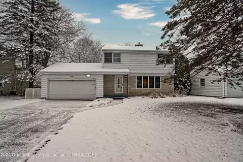 2101 Hampden Dr, Lansing, MI 48911