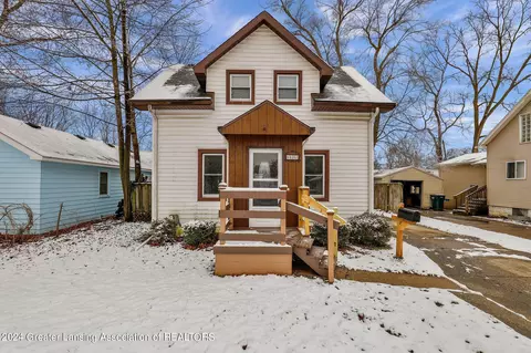 644 Irvington Ave, Lansing, MI 48910