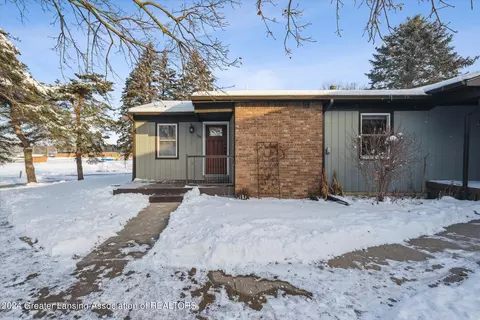 501 N Scott St #10, Dewitt, MI 48820 photo 3