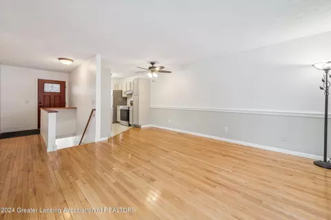 501 N Scott St #10, Dewitt, MI 48820 photo 10