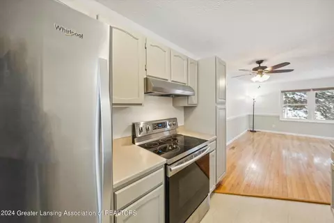501 N Scott St #10, Dewitt, MI 48820 photo 17