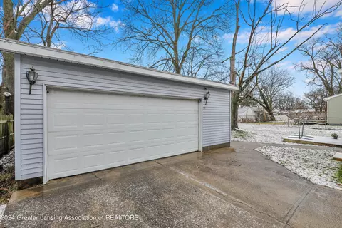 123 Everettdale Ave, Lansing, MI 48910 photo 22