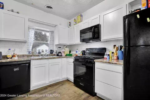 123 Everettdale Ave, Lansing, MI 48910 photo 8