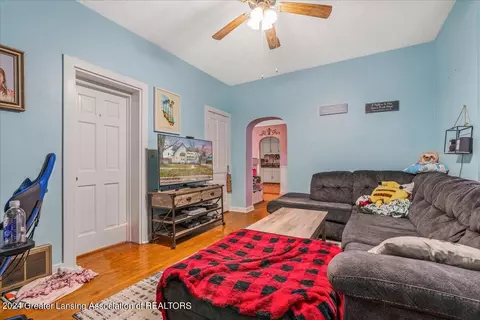 115 E Main St, Grand Ledge, MI 48837 photo 7