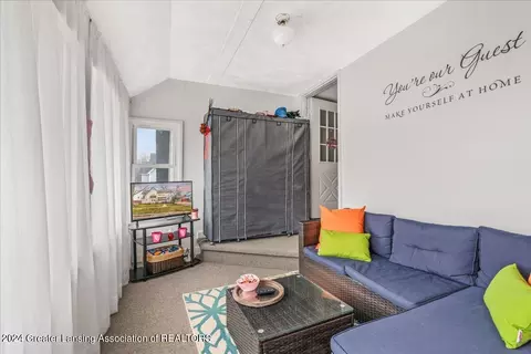 115 E Main St, Grand Ledge, MI 48837 photo 17