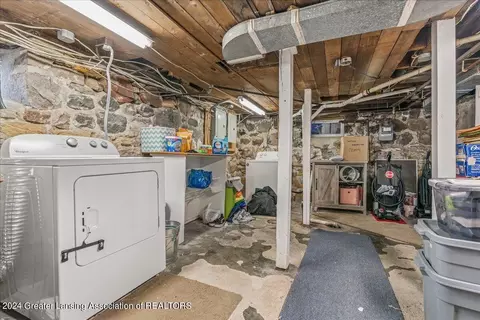 115 E Main St, Grand Ledge, MI 48837 photo 30