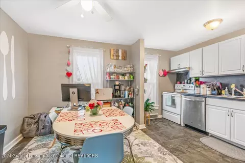 115 E Main St, Grand Ledge, MI 48837 photo 22