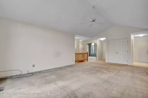 1309 Country Ln, Dewitt, MI 48820 photo 8