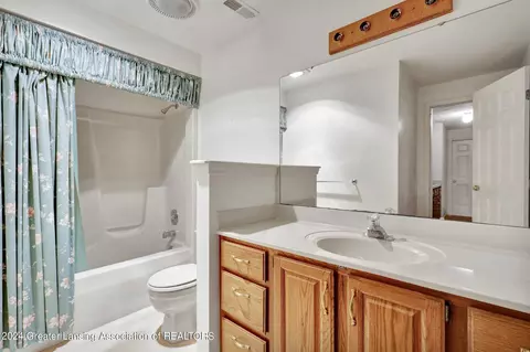 1309 Country Ln, Dewitt, MI 48820 photo 33