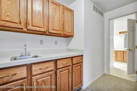 1309 Country Ln, Dewitt, MI 48820 photo 30