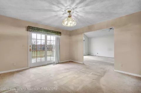 1309 Country Ln, Dewitt, MI 48820 photo 10