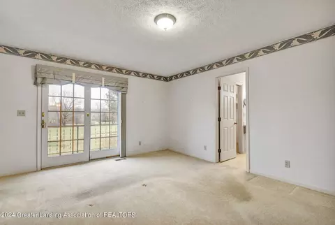 1309 Country Ln, Dewitt, MI 48820 photo 19