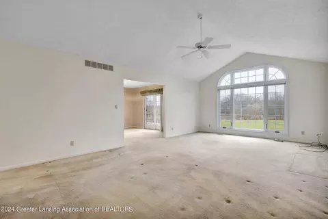 1309 Country Ln, Dewitt, MI 48820 photo 6