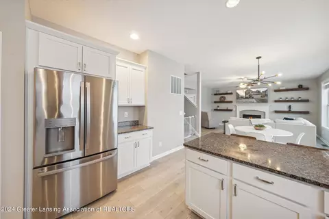4112 Presidents Way, Dewitt, MI 48820 photo 16