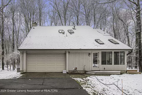 351 Newman Rd, Okemos, MI 48864 photo 2