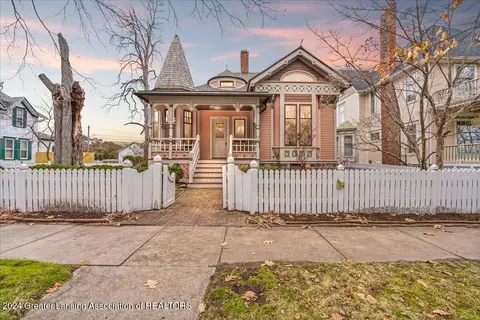 223 E Oak St, Mason, MI 48854