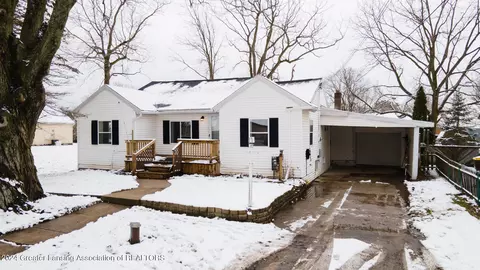 3418 Munson St, Lansing, MI 48917